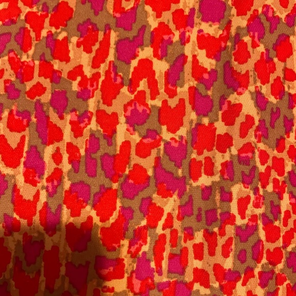 Cabi sleeveless top, button front multiple colors heart broken - Picture 4 of 5